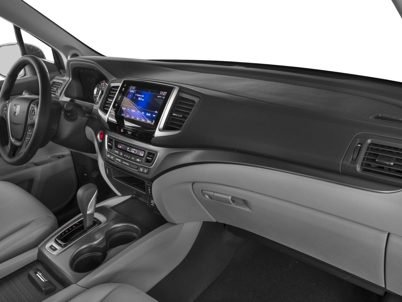 2017 Honda Ridgeline RTL-T 4x2 Crew Cab 5.3' Bed