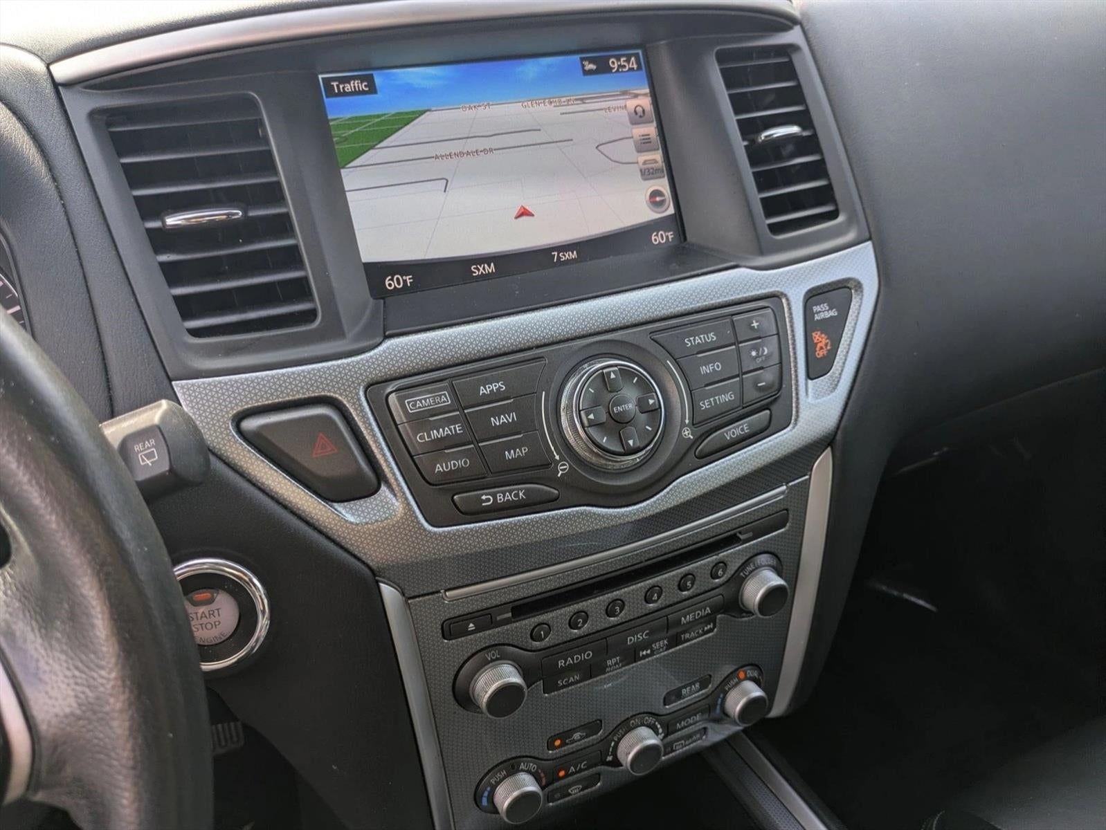 2017 Nissan Pathfinder 4x4 SL