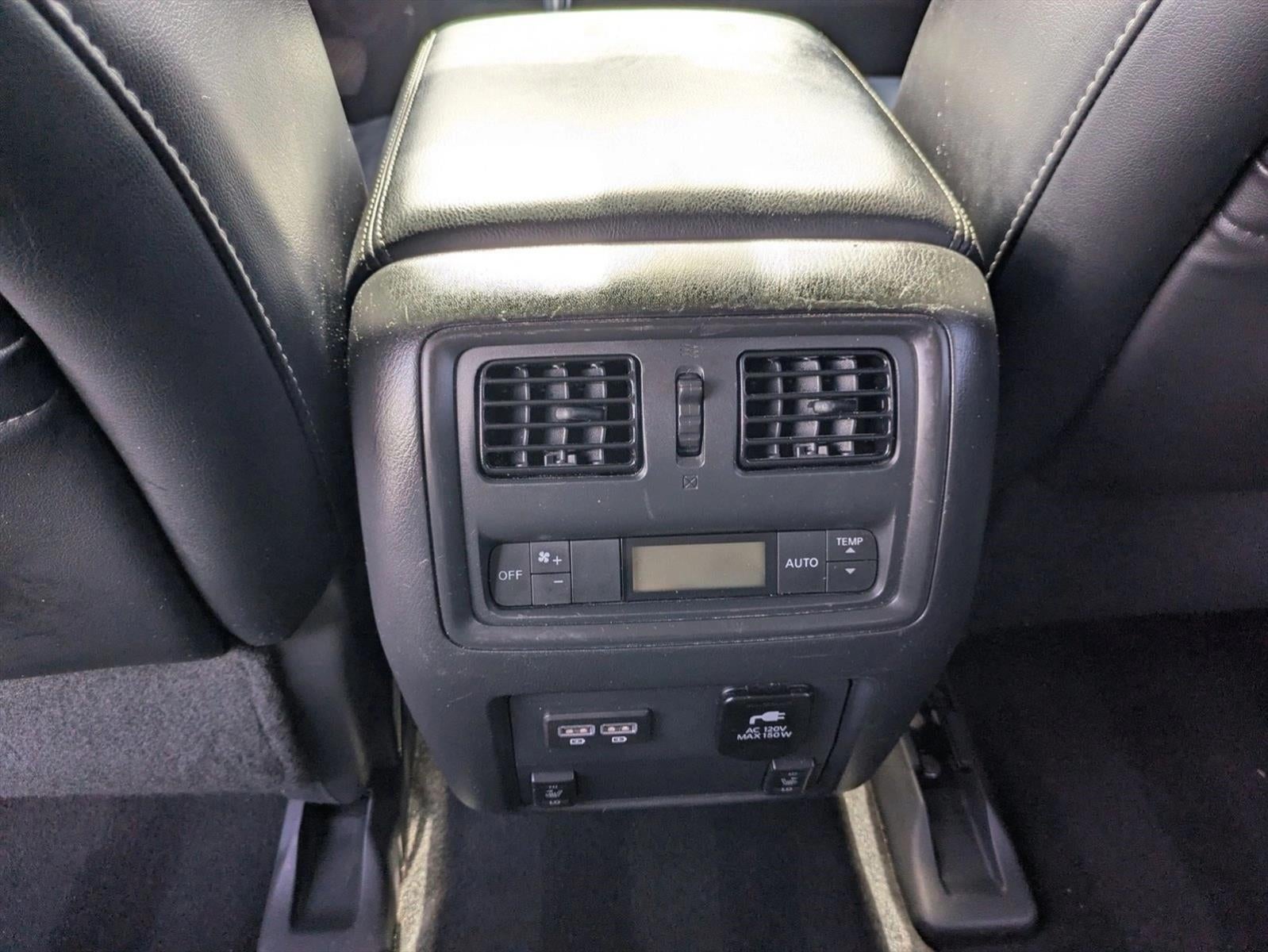 2017 Nissan Pathfinder 4x4 SL