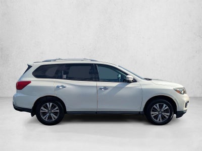 2017 Nissan Pathfinder 4x4 SL
