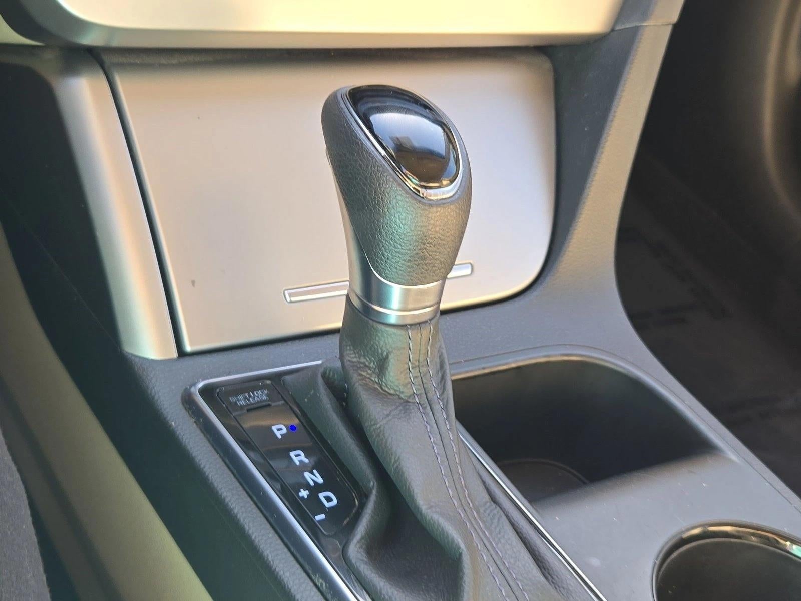2015 Hyundai SONATA 4dr Sdn 2.4L SE