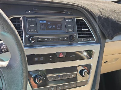 2015 Hyundai SONATA 4dr Sdn 2.4L SE
