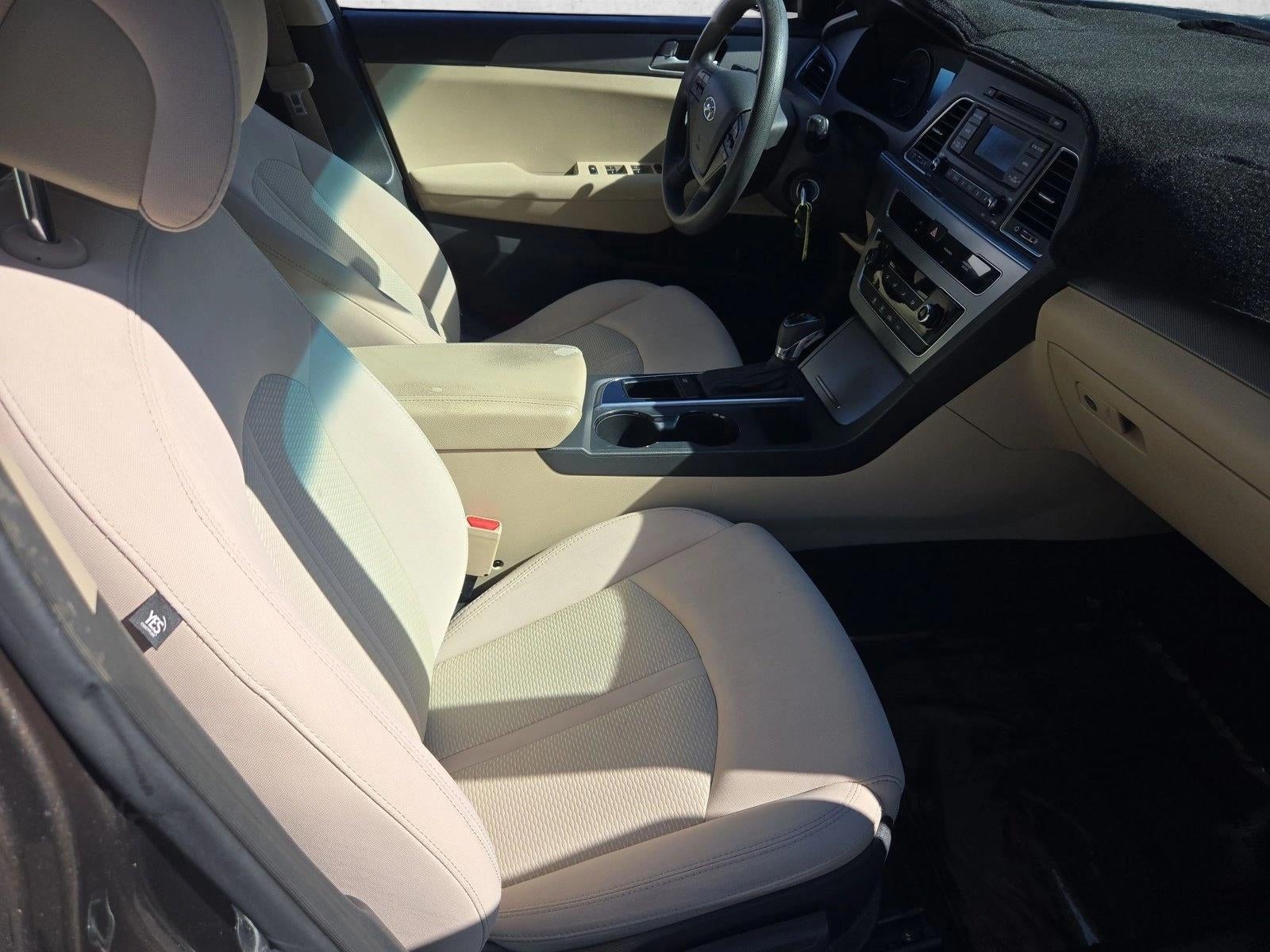 2015 Hyundai SONATA 4dr Sdn 2.4L SE