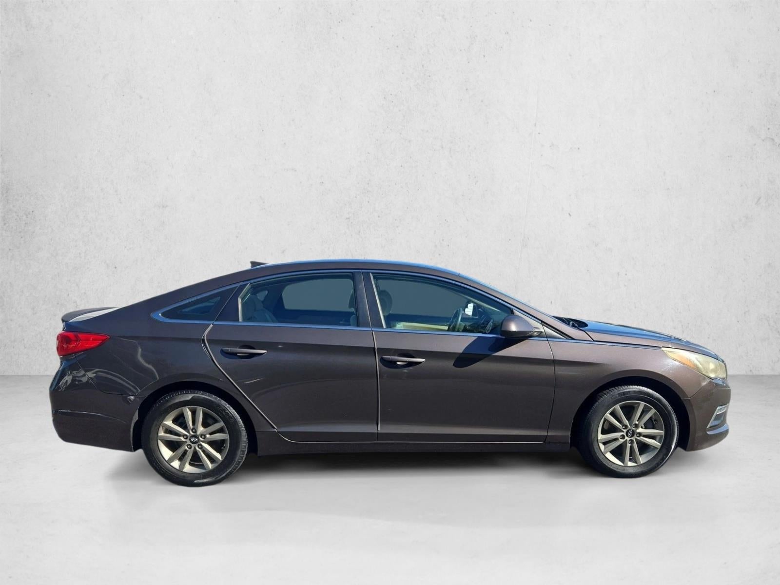 2015 Hyundai SONATA 4dr Sdn 2.4L SE
