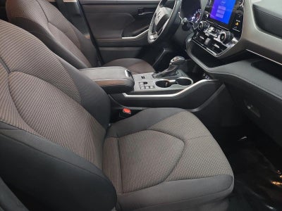 2024 Toyota Highlander LE FWD (Natl)