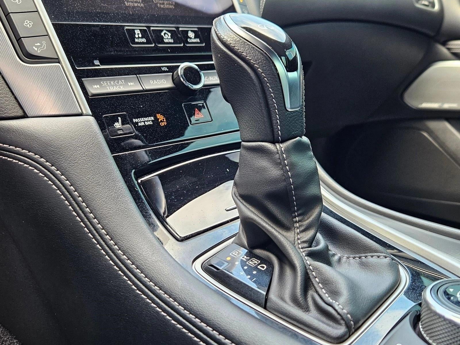 2019 INFINITI Q60 3.0t LUXE AWD
