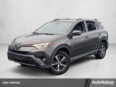 2017 Toyota RAV4 XLE FWD (GS)