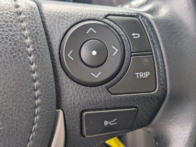 2017 Toyota RAV4 XLE FWD (GS)