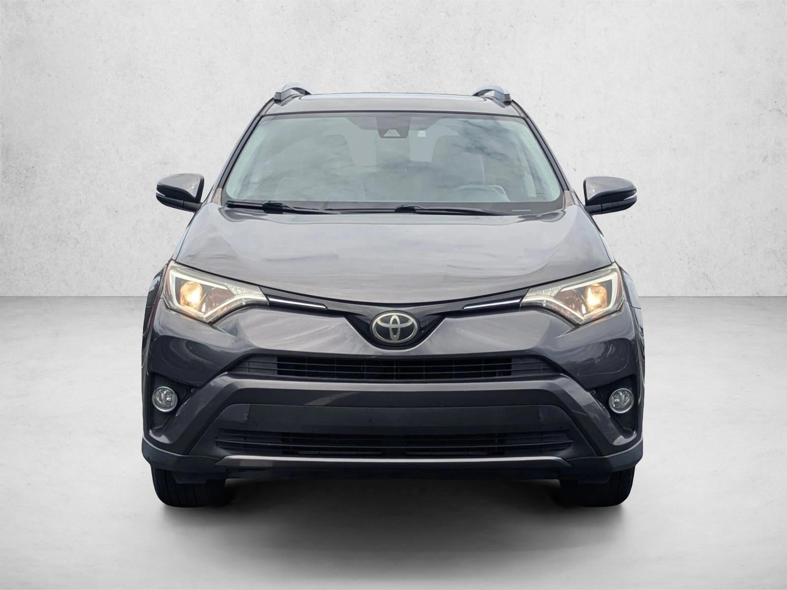 2017 Toyota RAV4 XLE FWD (GS)