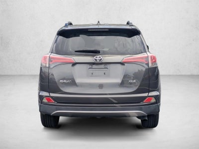 2017 Toyota RAV4 XLE FWD (GS)