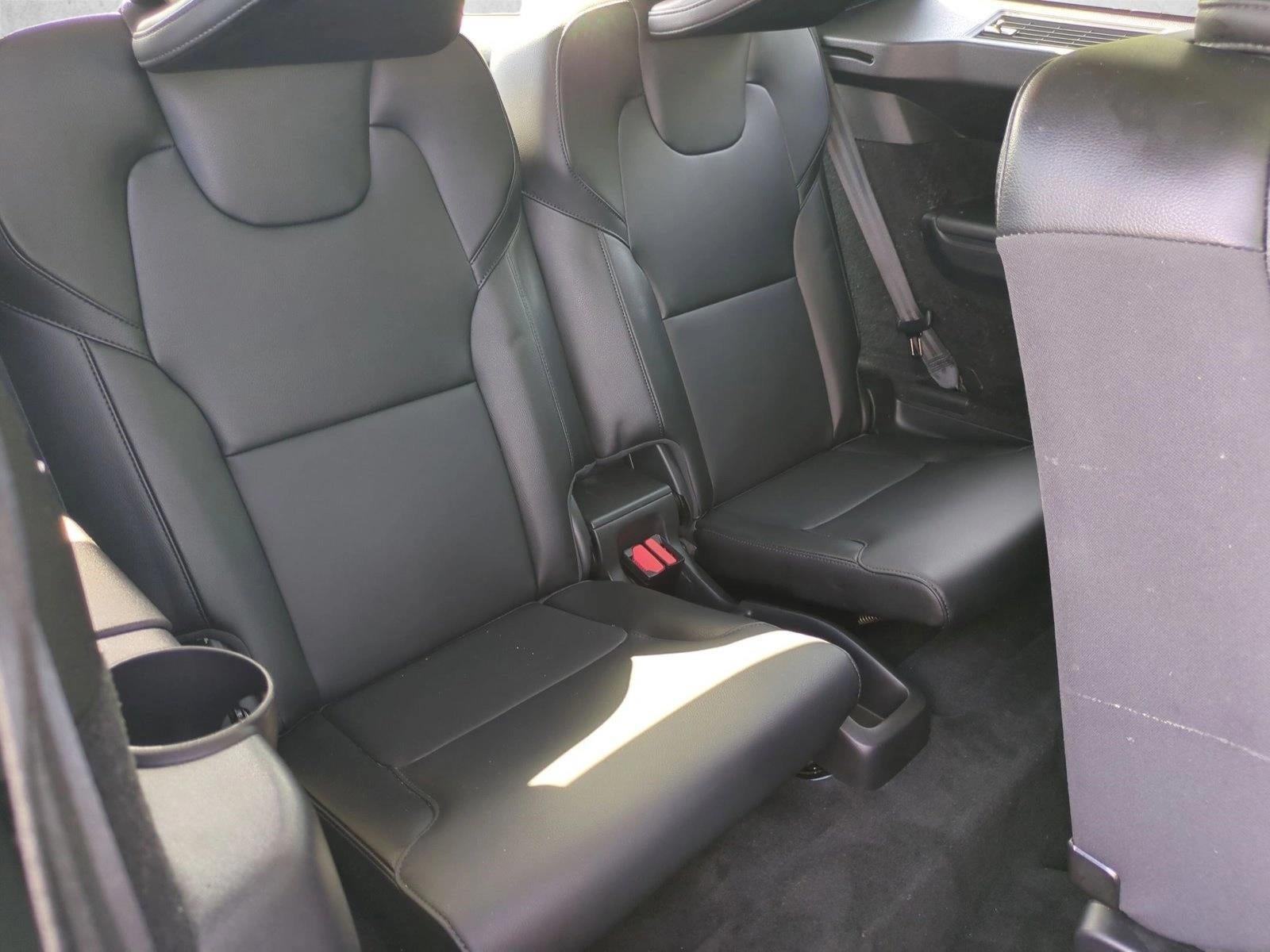 2021 Volvo XC90 T5 FWD Momentum 7P