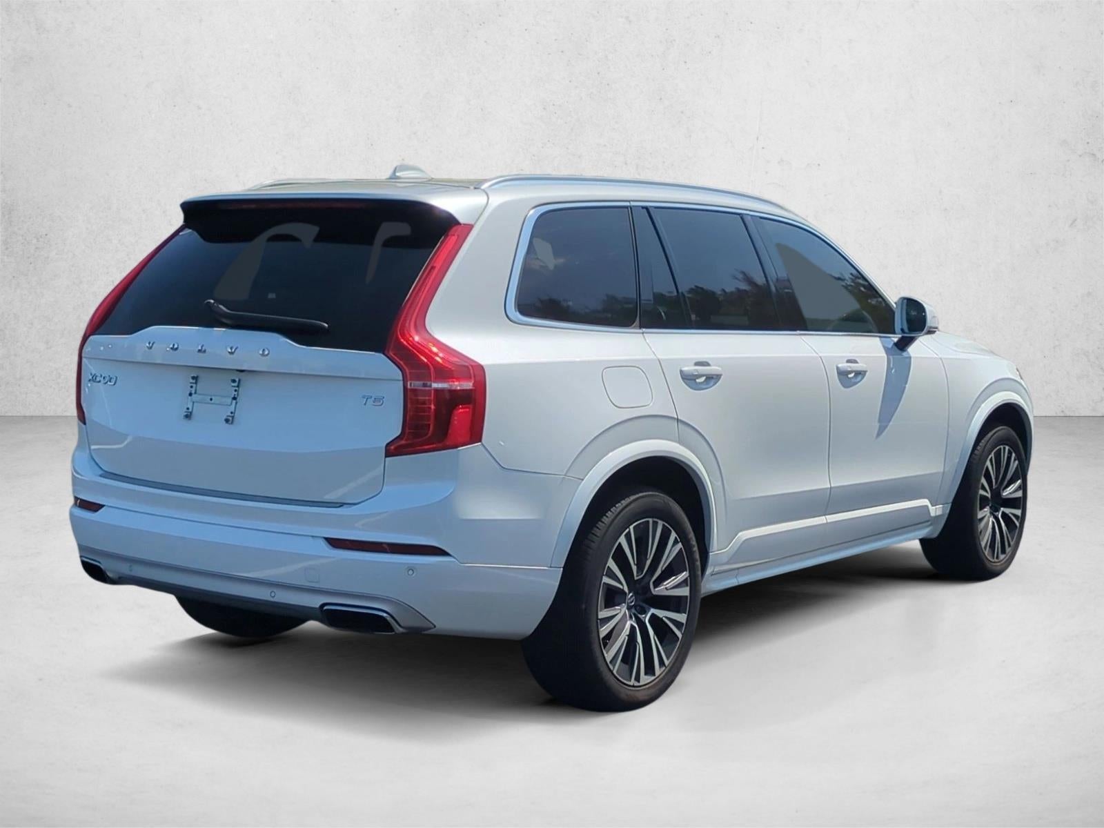 2021 Volvo XC90 T5 FWD Momentum 7P
