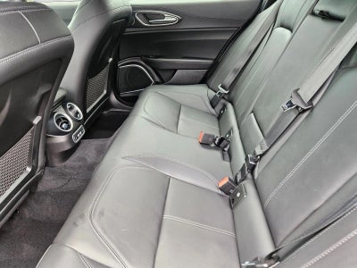 2022 Alfa Romeo Giulia RWD