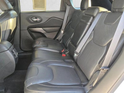 2019 Jeep Cherokee Overland FWD