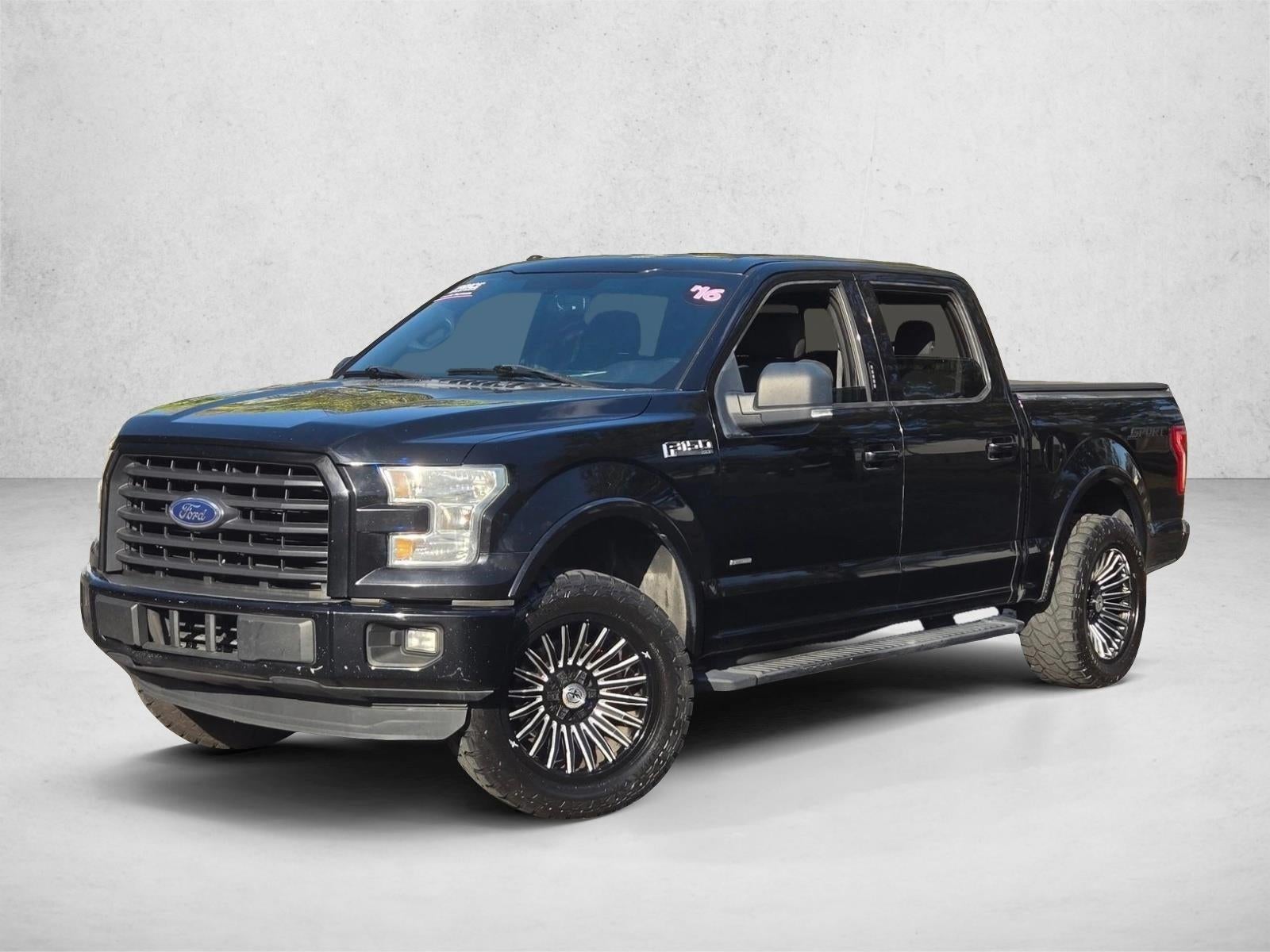 2016 Ford F-150 2WD SuperCrew 5-1/2 Ft Box XLT