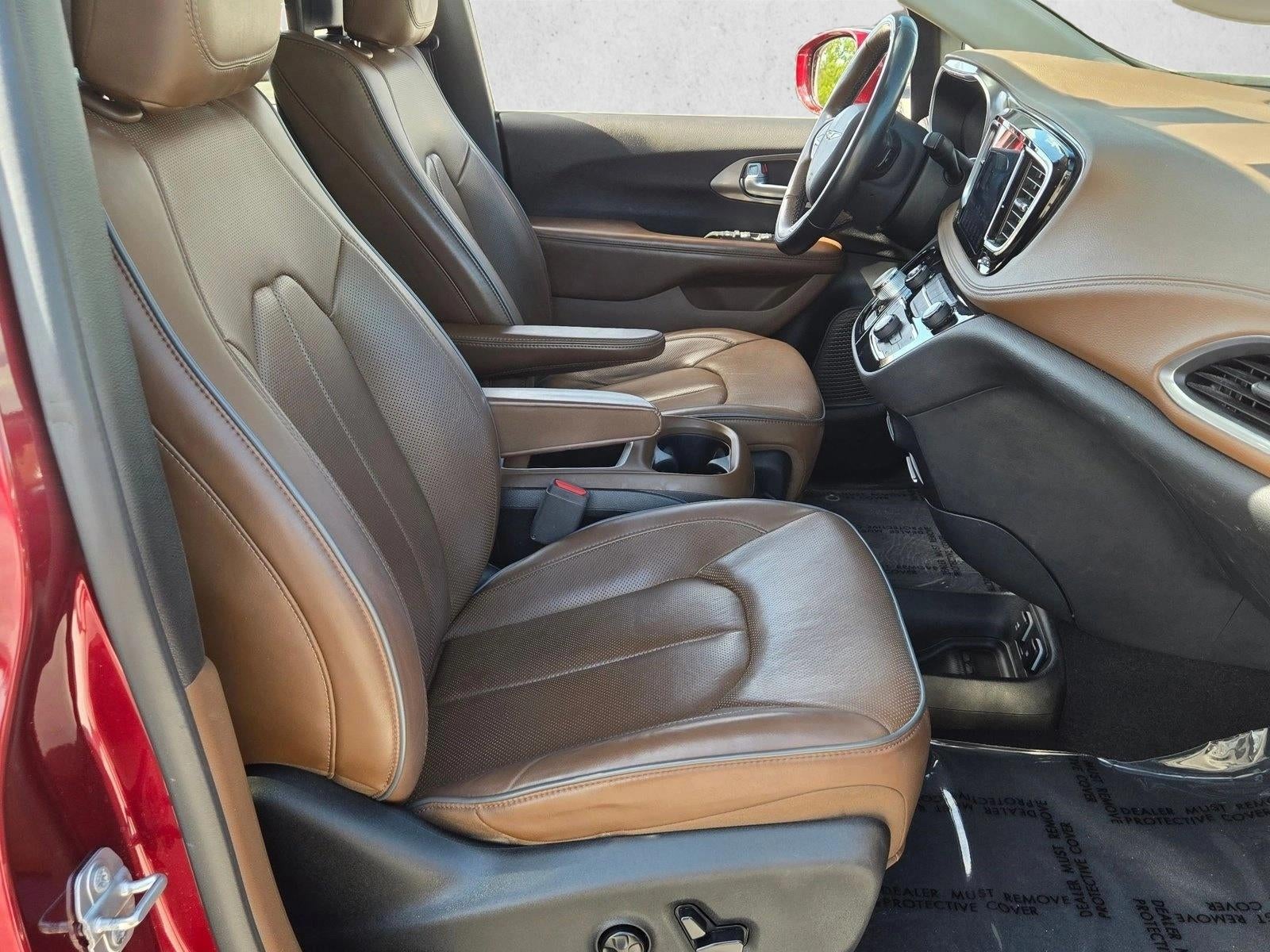 2017 Chrysler Pacifica Limited FWD