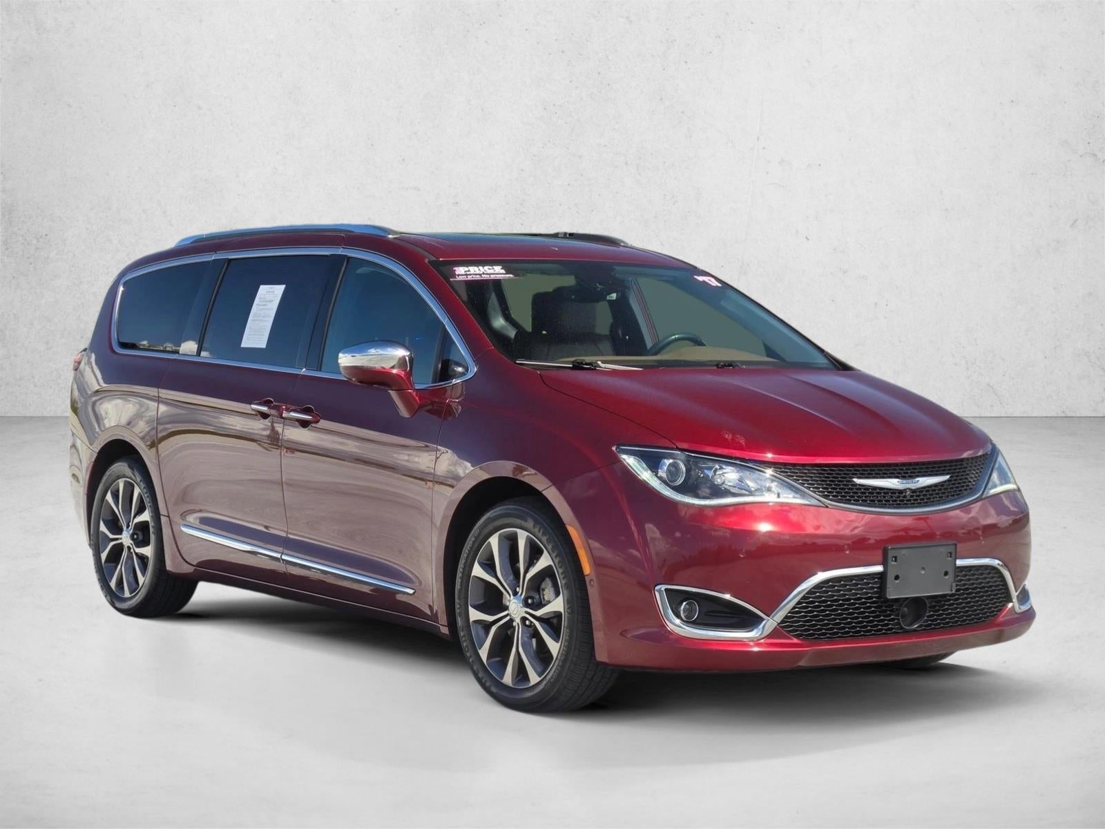 2017 Chrysler Pacifica Limited FWD
