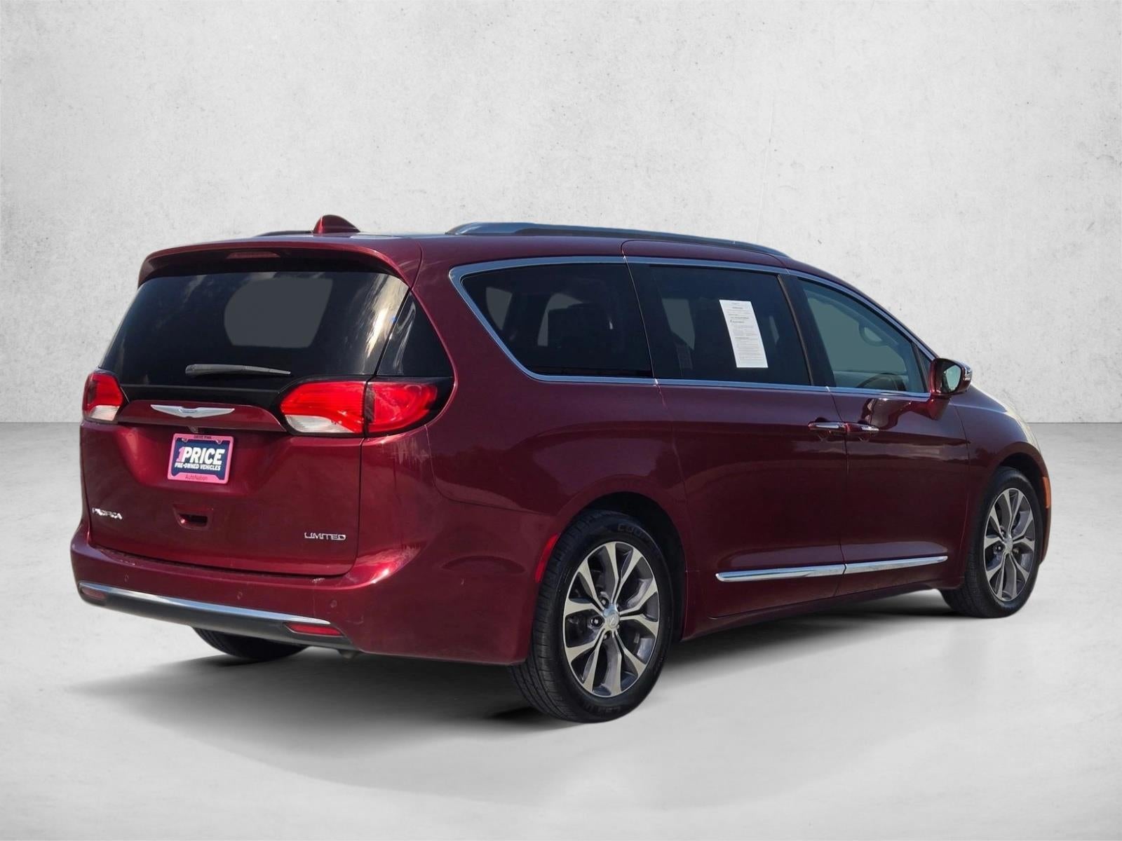 2017 Chrysler Pacifica Limited FWD