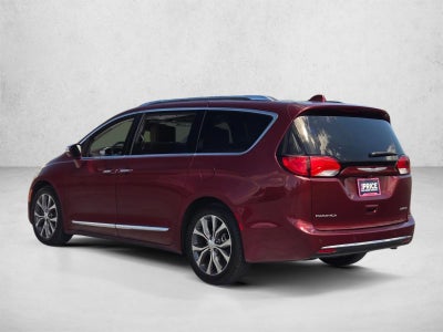 2017 Chrysler Pacifica Limited FWD