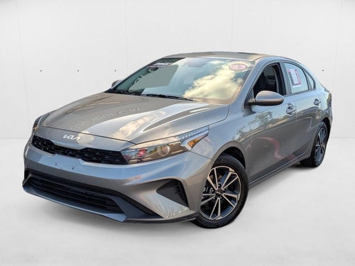 2023 Kia Forte LXS IVT