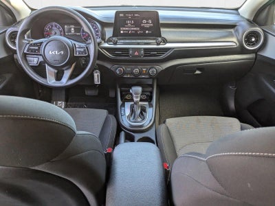 2023 Kia Forte LXS IVT