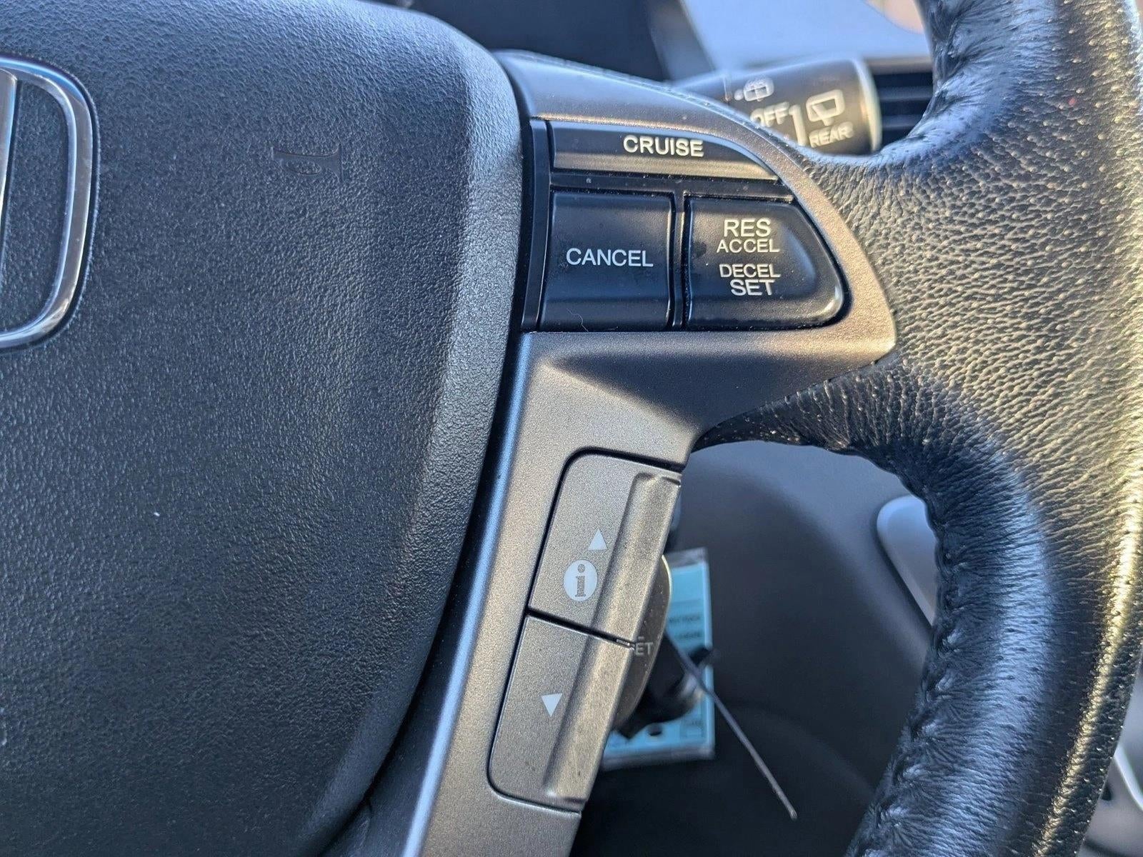 2012 Honda Odyssey Touring with DVD Rear Entertainment System and Navigation