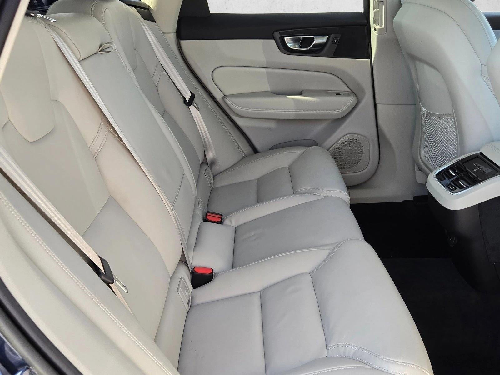 2022 Volvo XC60 B5 FWD Inscription