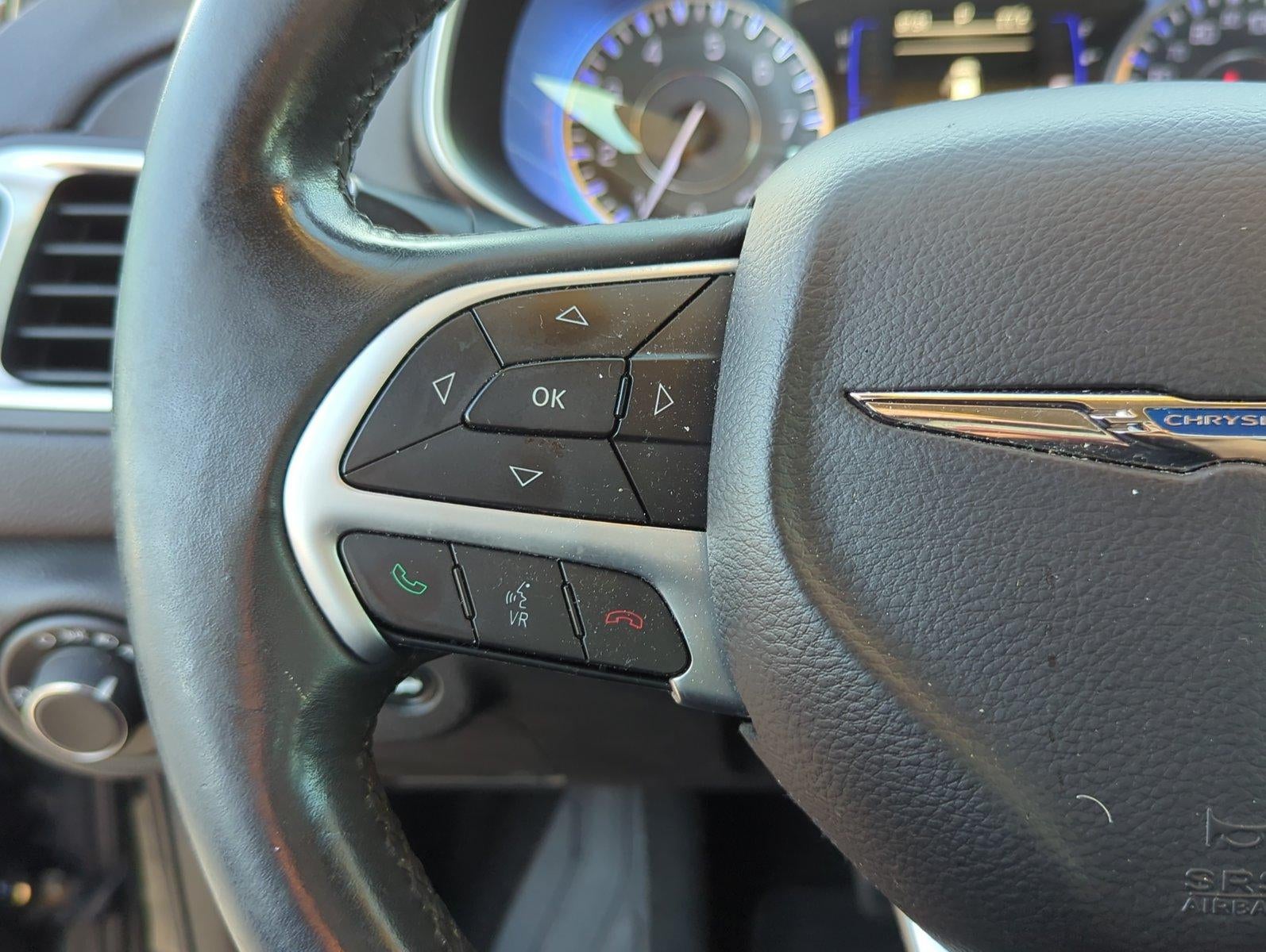 2015 Chrysler 200 4dr Sdn Limited FWD