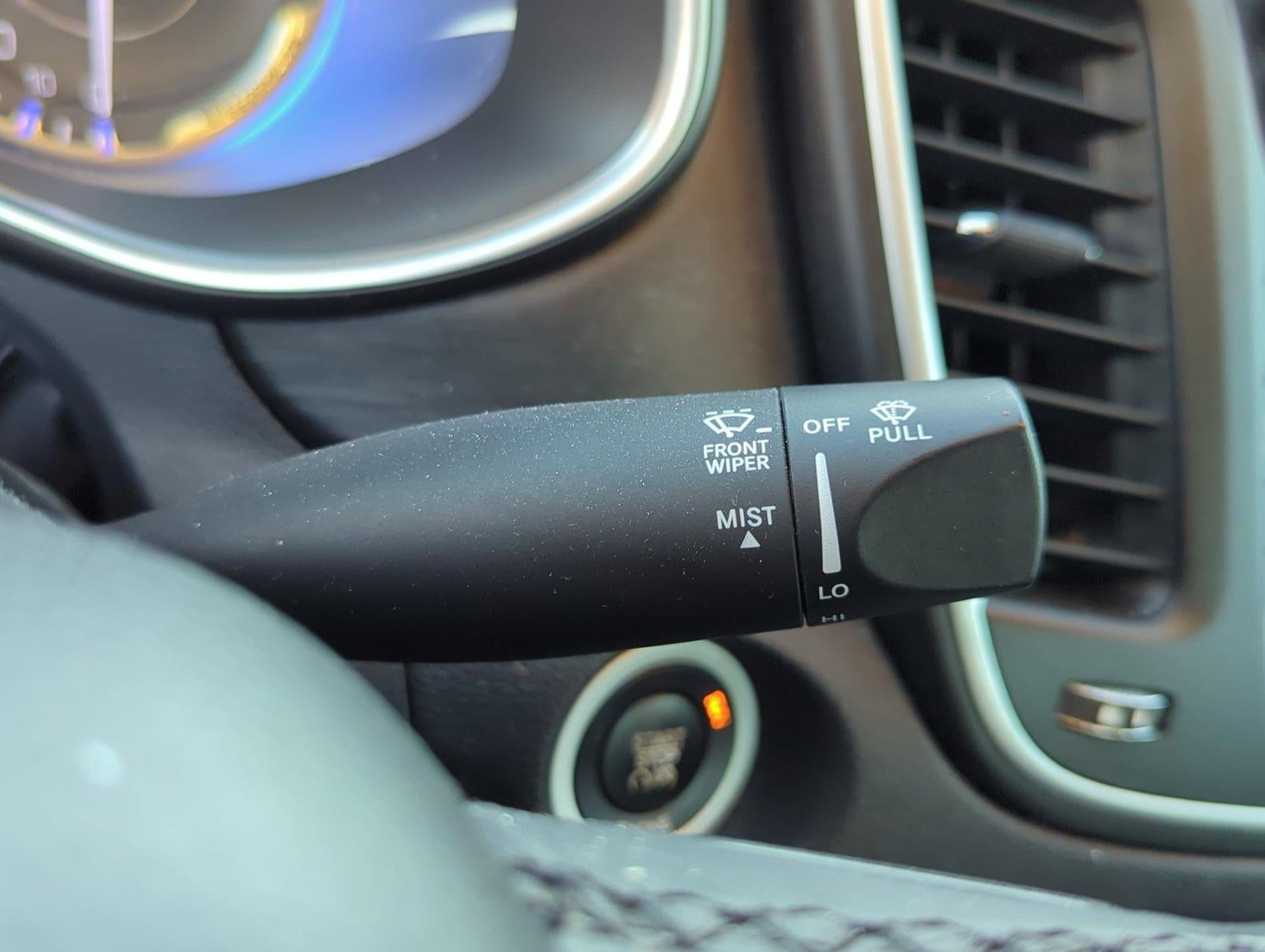 2015 Chrysler 200 4dr Sdn Limited FWD