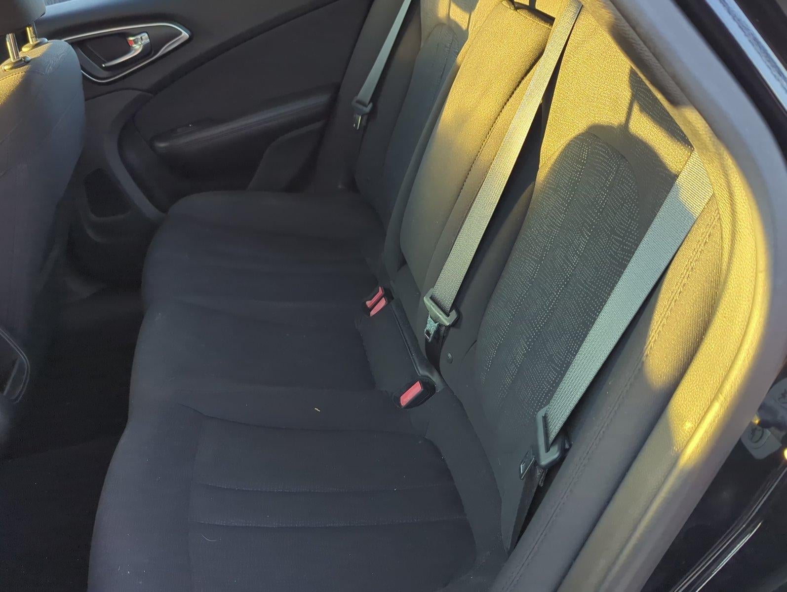 2015 Chrysler 200 4dr Sdn Limited FWD