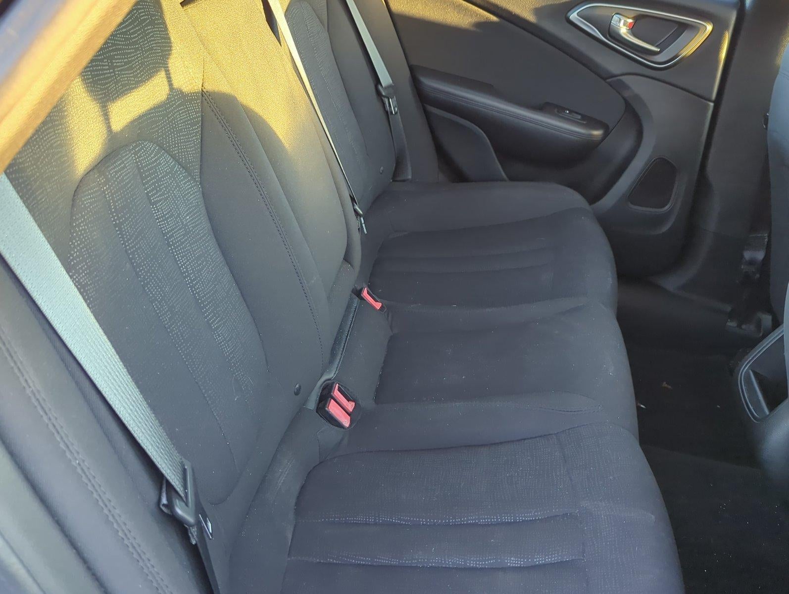 2015 Chrysler 200 4dr Sdn Limited FWD