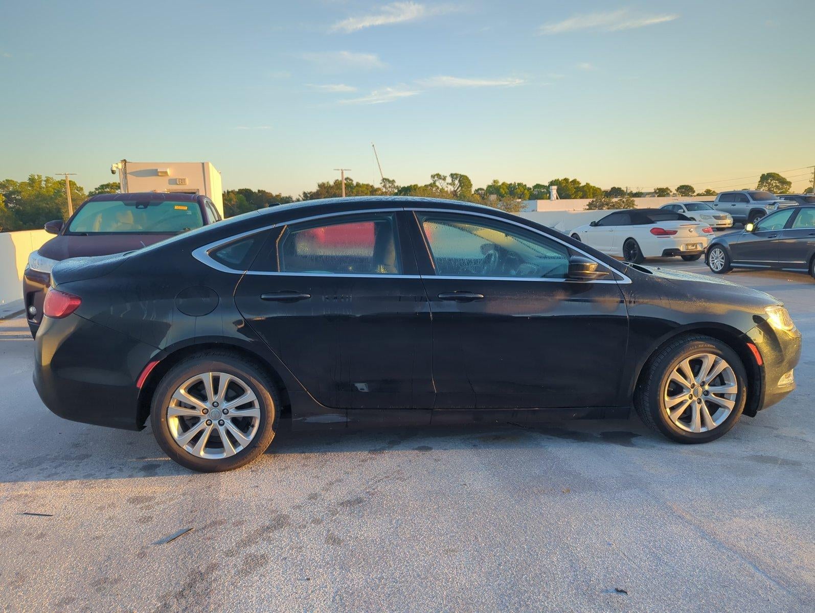 2015 Chrysler 200 4dr Sdn Limited FWD