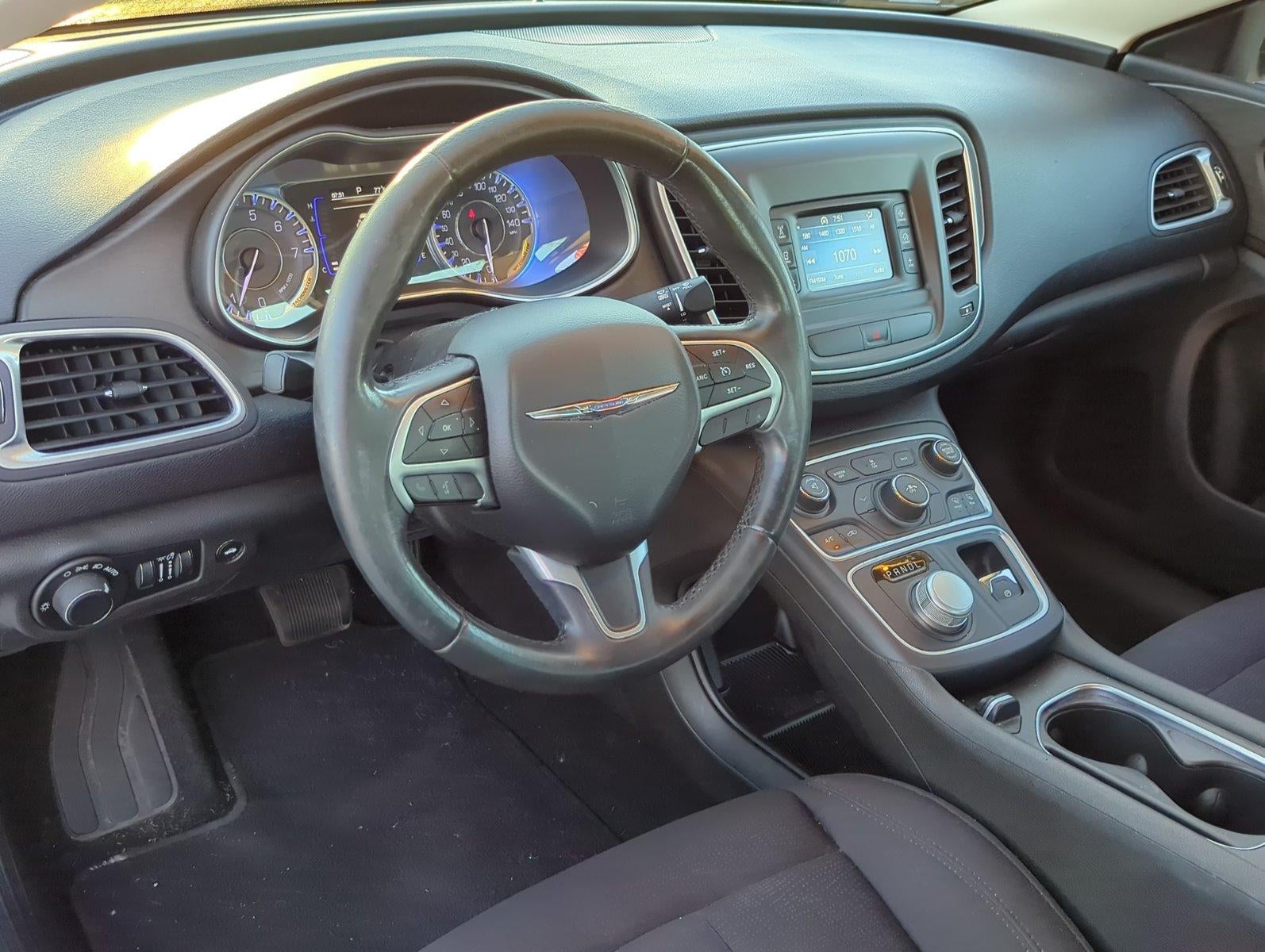 2015 Chrysler 200 4dr Sdn Limited FWD