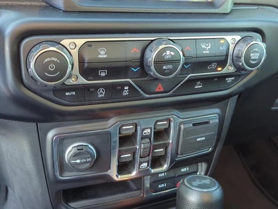 2022 Jeep Wrangler Unlimited Sahara 4x4