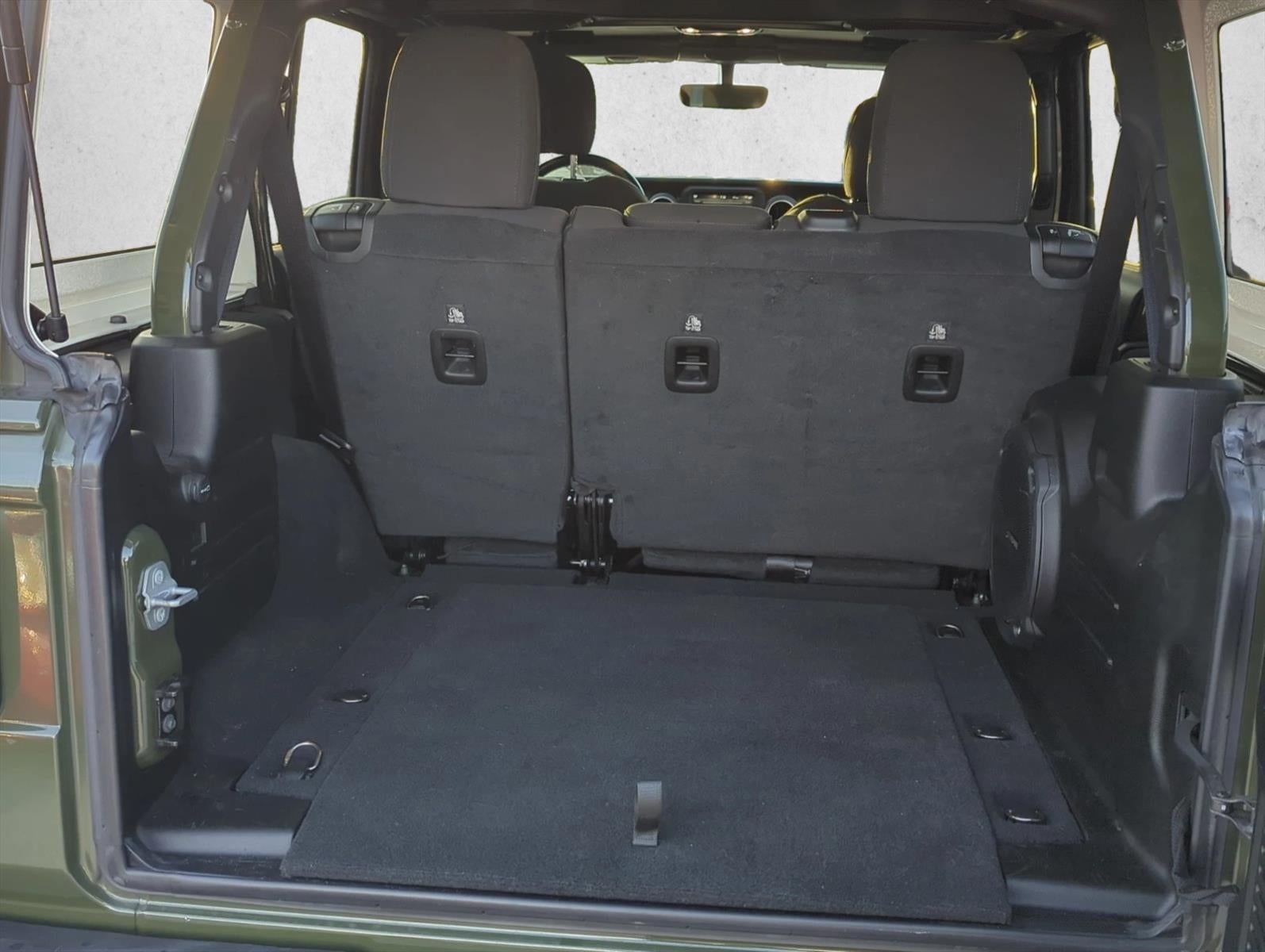 2022 Jeep Wrangler Unlimited Sahara 4x4
