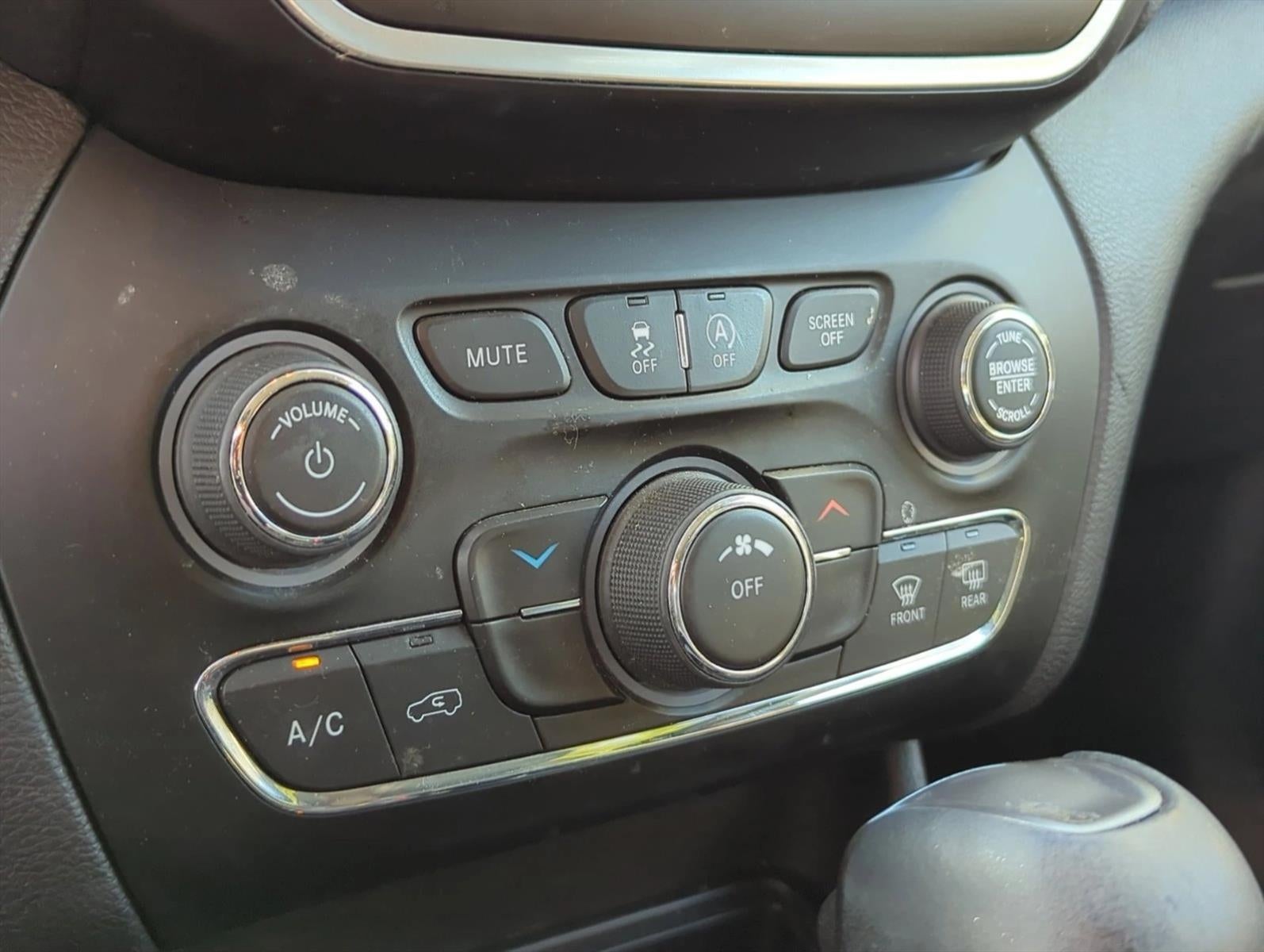 2019 Jeep Cherokee Latitude Plus FWD
