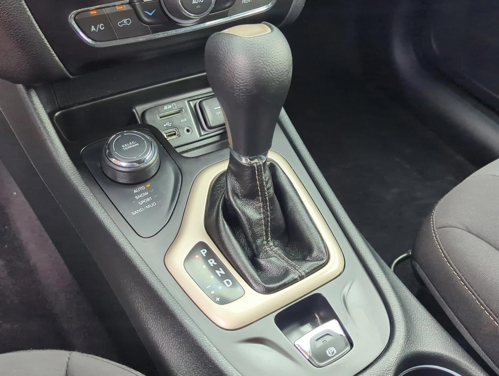 2016 Jeep Cherokee 4WD 4dr Latitude