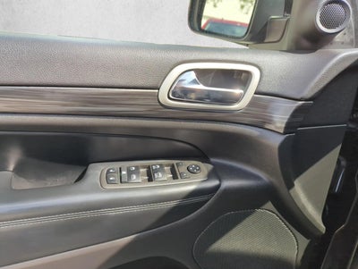 2021 Jeep Grand Cherokee Laredo E 4x2