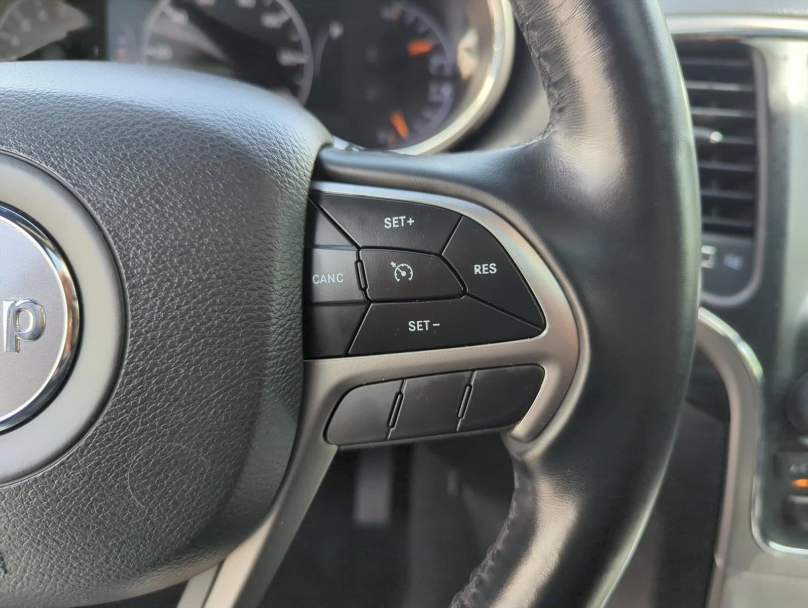 2021 Jeep Grand Cherokee Laredo E 4x2