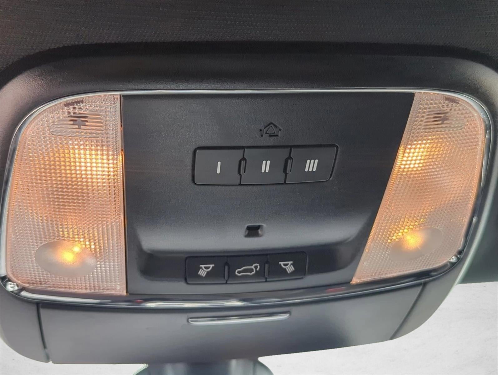 2020 Jeep Grand Cherokee Altitude 4x2