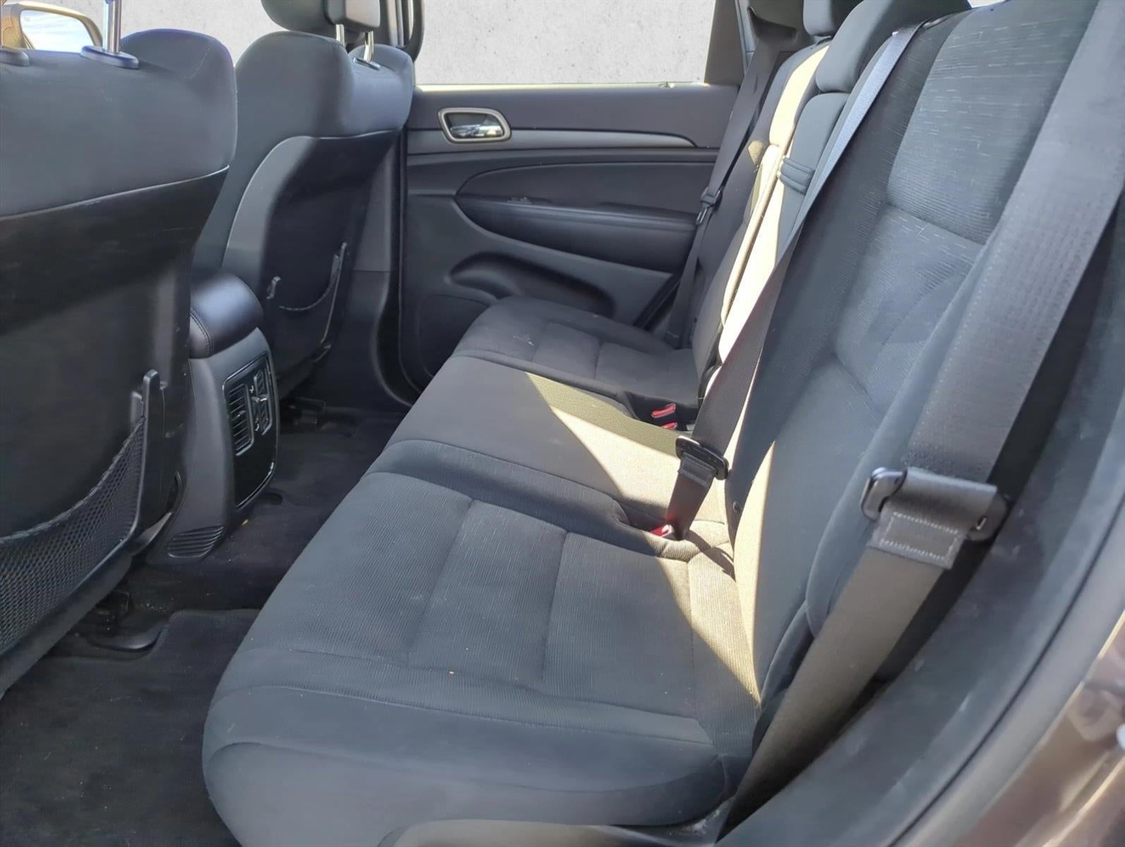 2017 Jeep Grand Cherokee Laredo 4x4