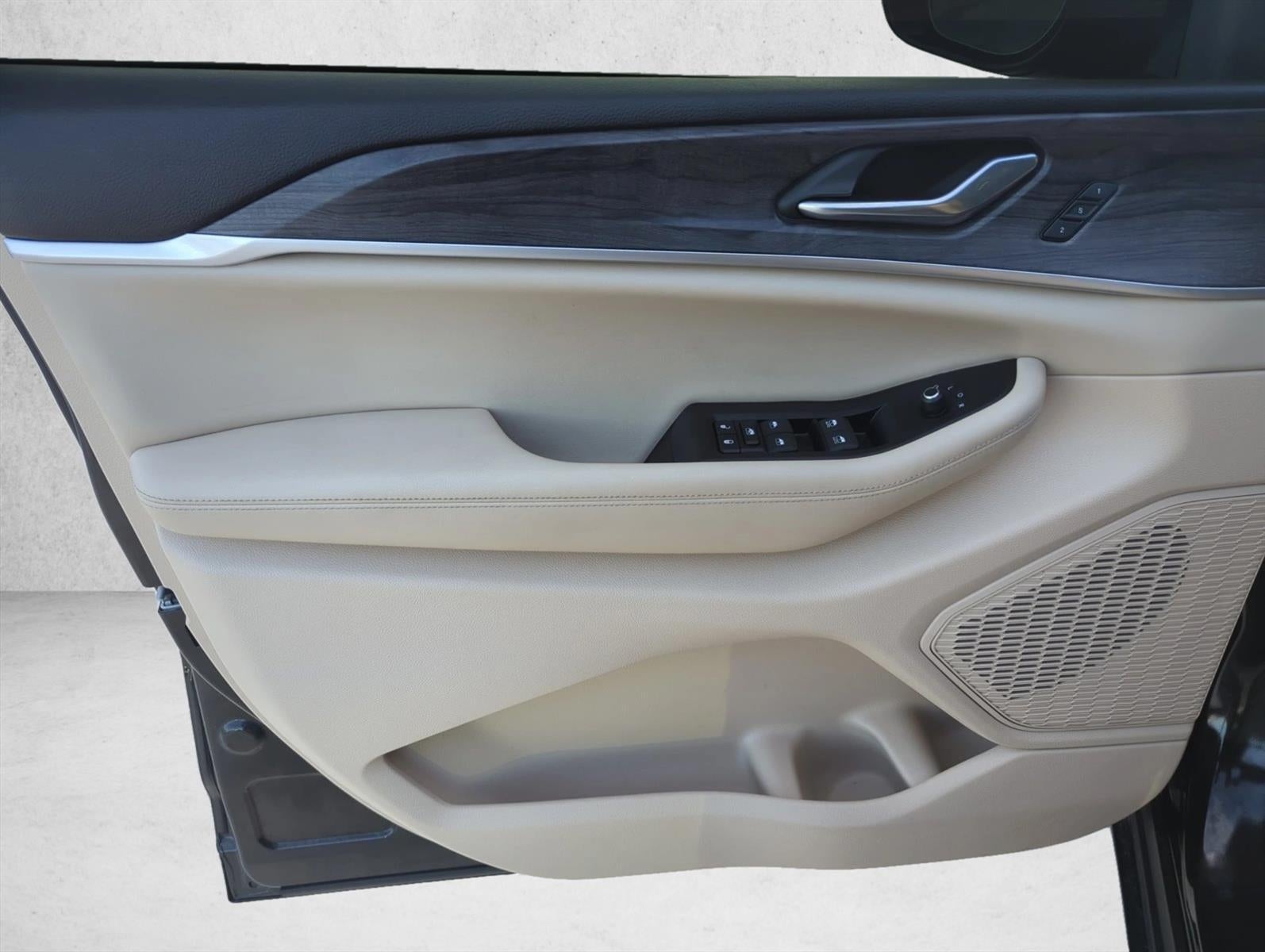 2024 Jeep Grand Cherokee Limited 4x2