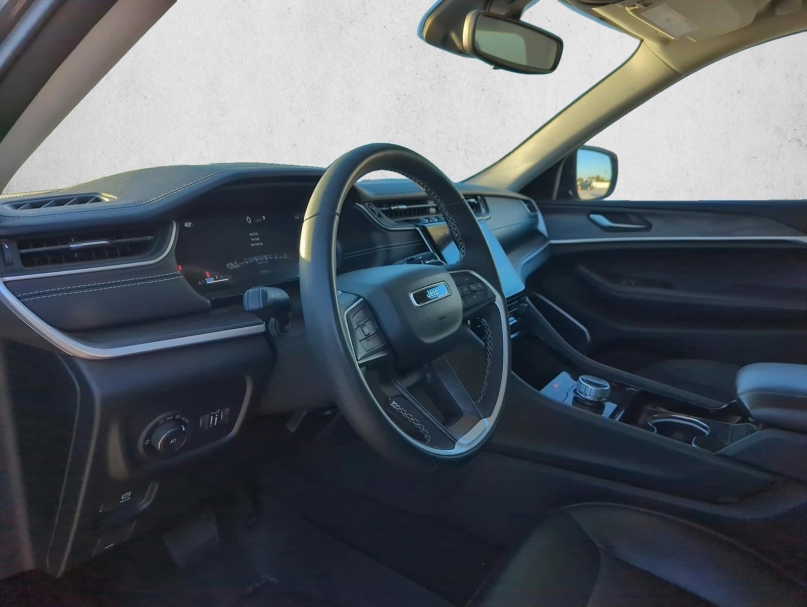 2023 Jeep Grand Cherokee L Limited 4x2