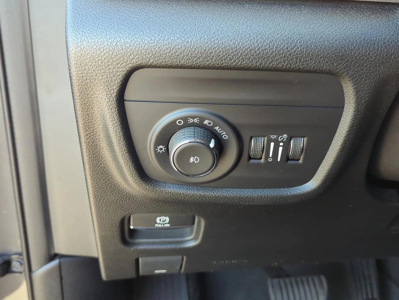 2023 Jeep Grand Cherokee L Limited 4x2