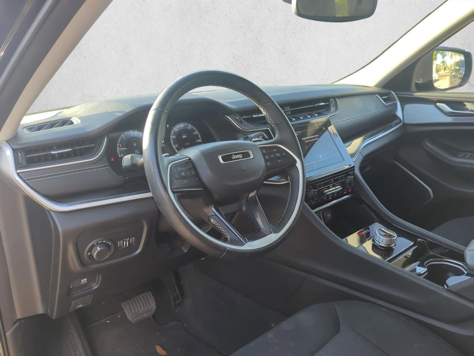 2021 Jeep Grand Cherokee L Laredo 4x4