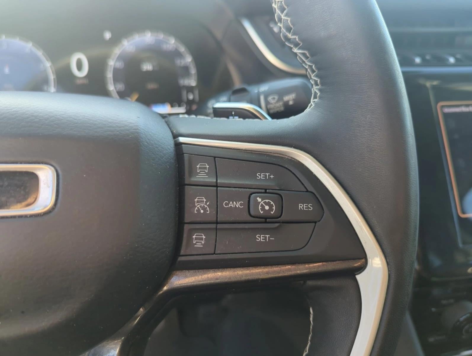 2021 Jeep Grand Cherokee L Laredo 4x4