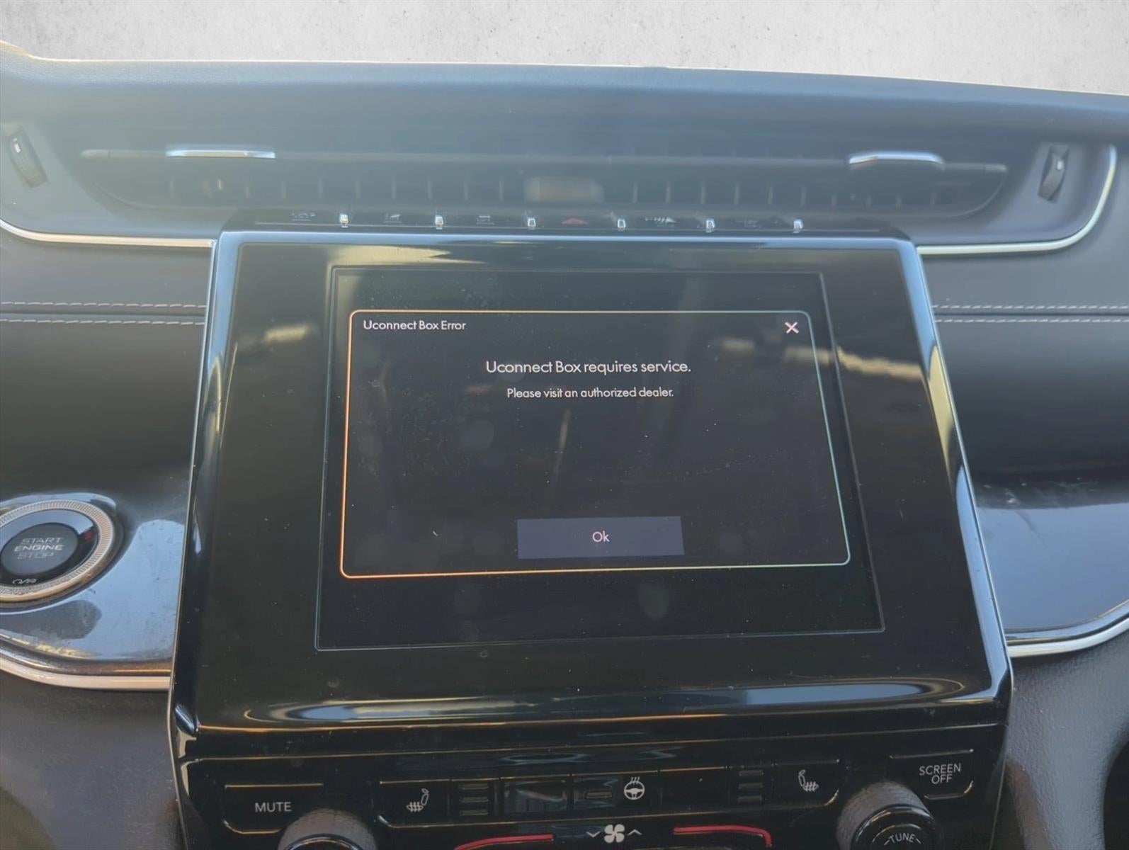 2021 Jeep Grand Cherokee L Laredo 4x4