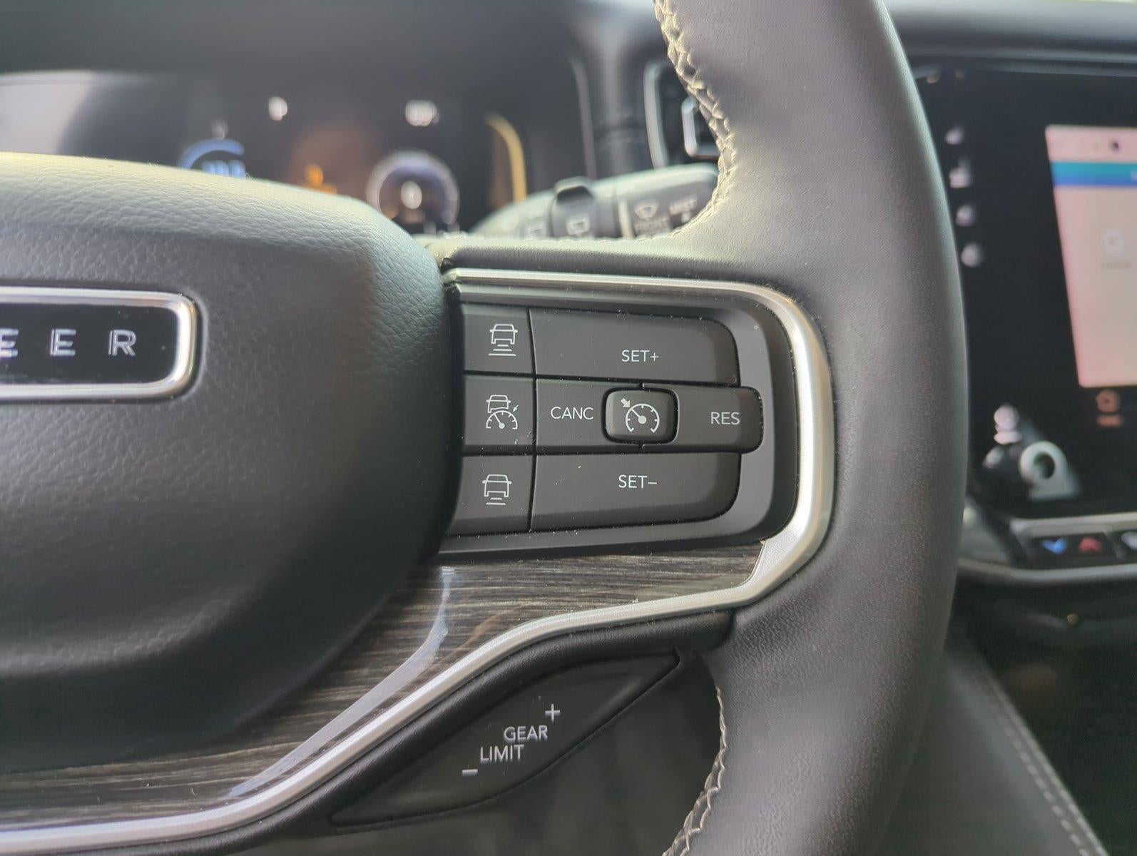 2022 Jeep Wagoneer Series II 4x2