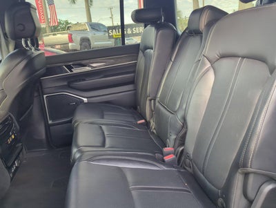 2022 Jeep Wagoneer Series II 4x2