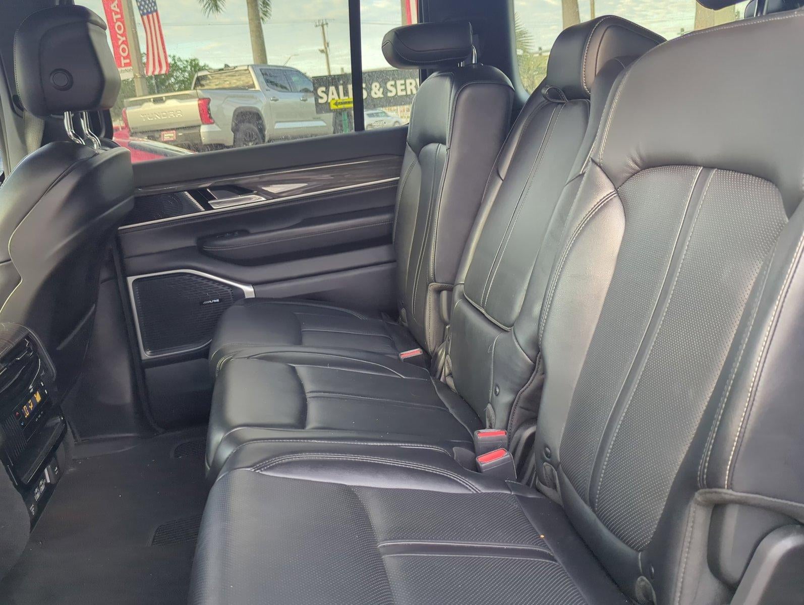 2022 Jeep Wagoneer Series II 4x2